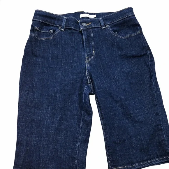 Levi’s jean shorts - Picture 2 of 9